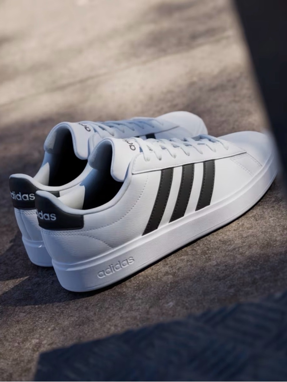 Adidas Grand Court 2.0 White Black Cloudfoam Sneakers Women’s Size 8